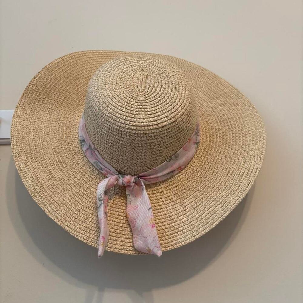 Hat - Picture 3 of 5